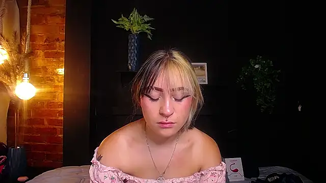 melodygirl2   online show from 04/17/26, 08:34