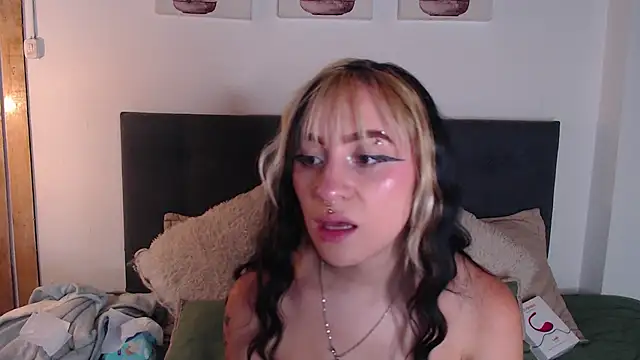 melodygirl2   online show from 04/24/26, 08:11