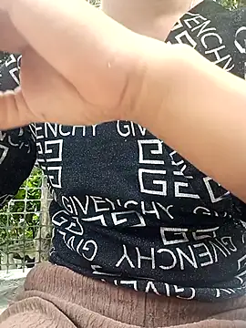 Rosie-LoveU online show from 04/11/26, 12:26