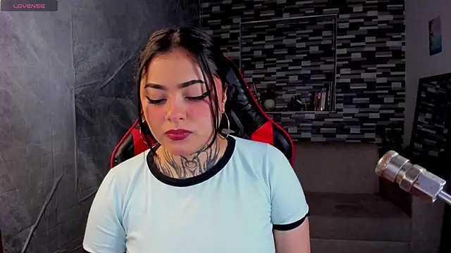Sophiia cherry online show from 06/03/26, 08:36