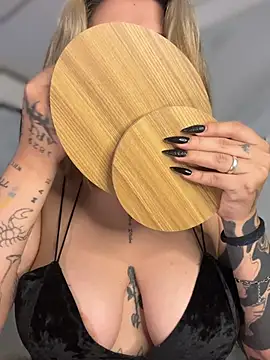 CarolQueen1  online show from 03/28/26, 01:00