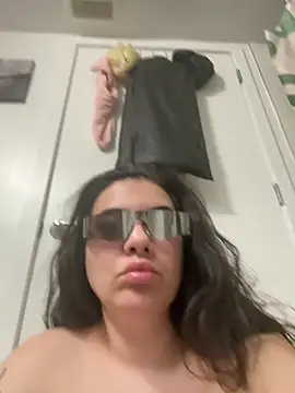 Snapshot of persianpussyxx chatting on 03/09/26, 04:05 persianpussyxx online show from 03/09/26, 04:05