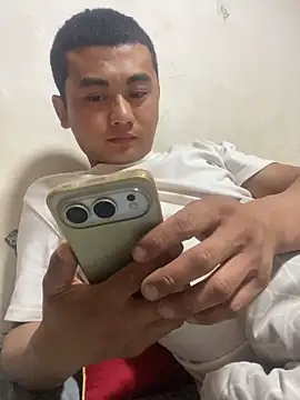 xiaocui06 online show from 04/04/26, 12:24