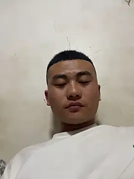 xiaocui06 online show from 04/06/26, 01:23