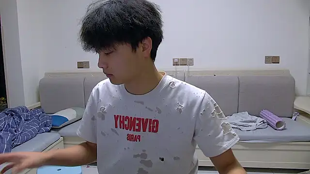 icecream-002 online show from 03/22/26, 10:07