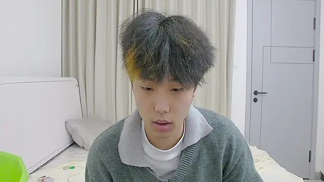 icecream-002 online show from 04/04/26, 04:22