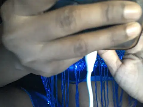 Couplehot00 online show from 04/15/26, 07:10