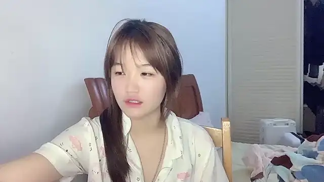 Snapshot of D-Wanming chatting on 04/08/26, 05:35 D-Wanming online show from 04/08/26, 05:35