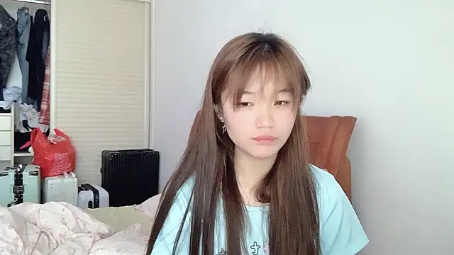 Snapshot of D-Wanming chatting on 04/09/26, 07:14 D-Wanming online show from 04/09/26, 07:14