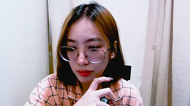 parker pixie online show from 04/01/26, 10:27