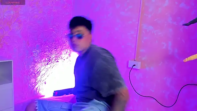 ThomasThundr online show from 03/30/26, 05:19