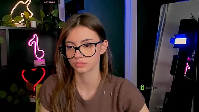 mia bamby1 online show from 04/06/26, 04:57