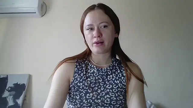 Whisper Of Desire online show from 04/15/26, 11:50