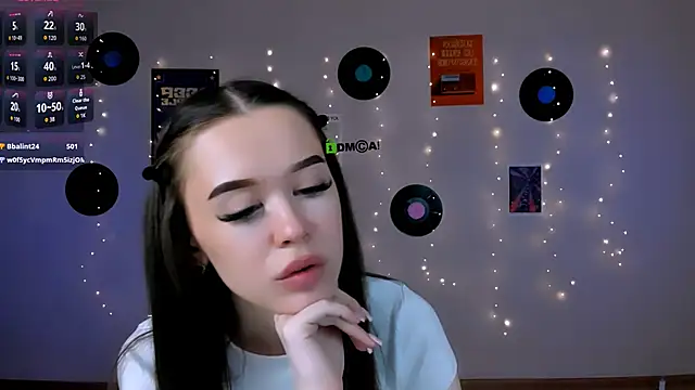 nila eclipse online show from 03/29/26, 11:54