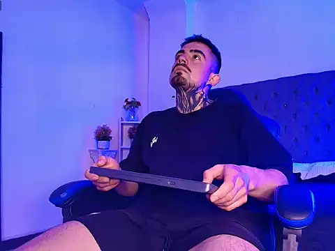 Dallas Whitee online show from 04/06/26, 07:15