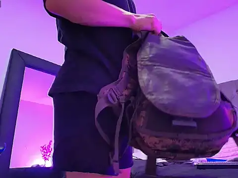 Dallas Whitee online show from 04/10/26, 07:29