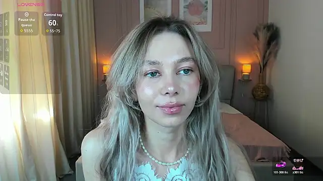 LuluAlis online show from 03/22/26, 02:20