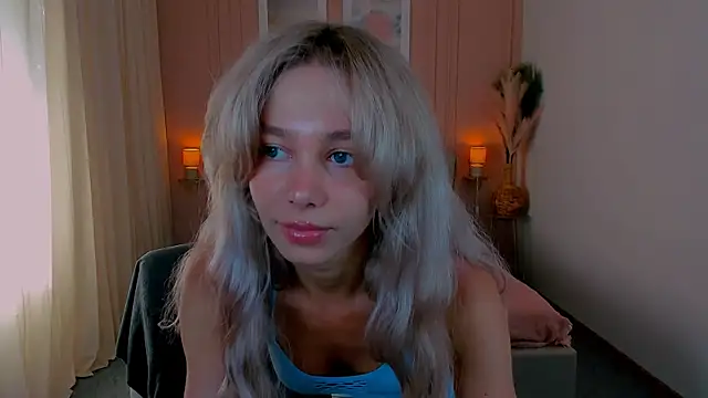 LuluAlis online show from 05/21/26, 01:51