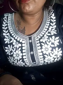 Delhi Patola online show from 04/25/26, 08:50