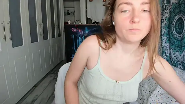 LiaSasha online show from 04/25/26, 01:36