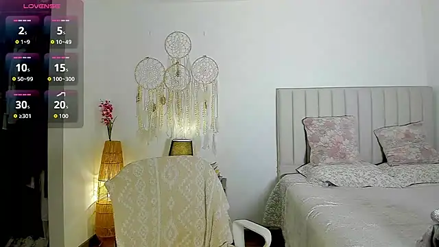 oliviialover online show from 06/23/26, 06:33