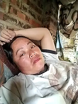 Min-in online show from 04/21/26, 05:25