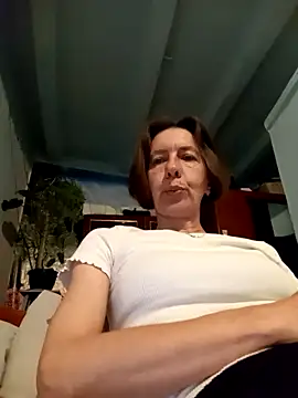 Tania9876 online show from 05/01/26, 06:34