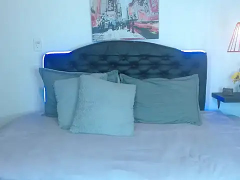 Mylu xx online show from 04/18/26, 07:07