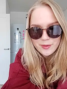 LittleForestELF2 online show from 03/24/26, 07:57