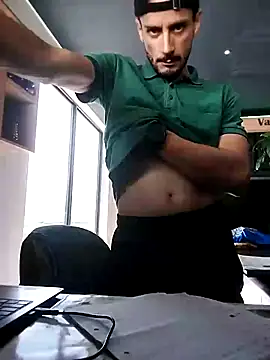 Snapshot of LiL-DRapXXX chatting on 04/11/26, 10:41 LiL-DRapXXX online show from 04/11/26, 10:41