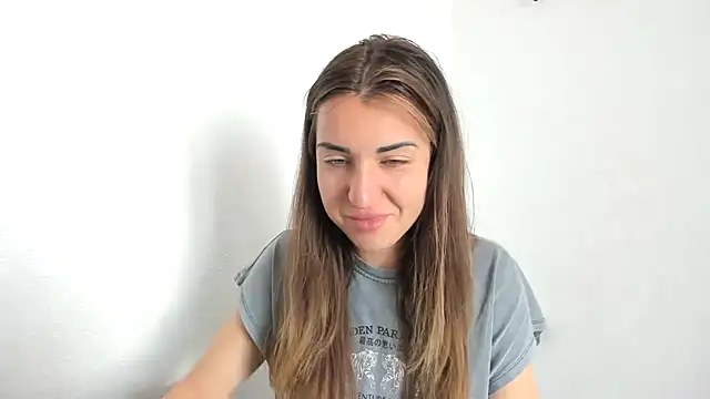 summmmersky1 online show from 04/20/26, 07:22