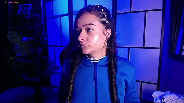 Snapshot of Catalina_soul chatting on 03/24/26, 12:43 Catalina soul online show from 03/24/26, 12:43