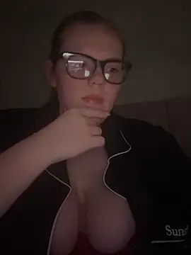 MissMilly050 online show from 04/03/26, 07:01