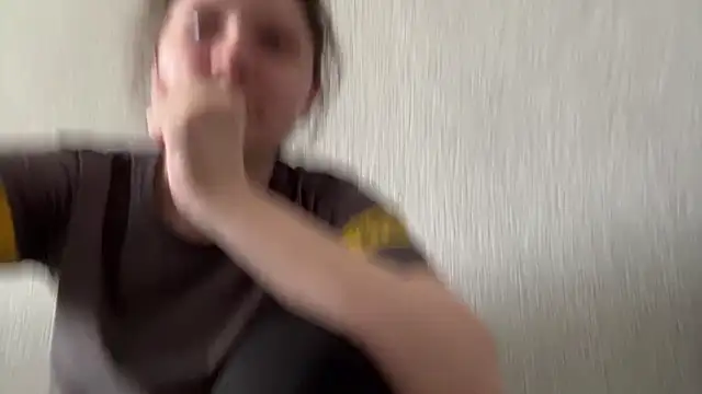 Emmiebutwihu online show from 05/02/26, 01:43