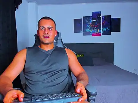 Snapshot of Steve_Dennis chatting on 04/05/26, 11:57 Steve Dennis online show from 04/05/26, 11:57