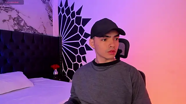 NicoKinggs  online show from 04/29/26, 12:31