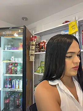 Bella-Ferrer online show from 08/02/26, 12:09