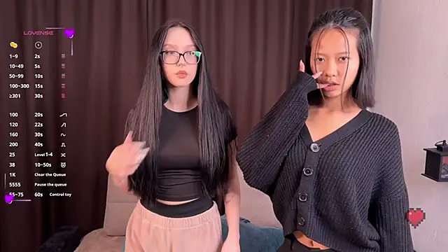 MadnessQueen online show from 04/14/26, 08:37