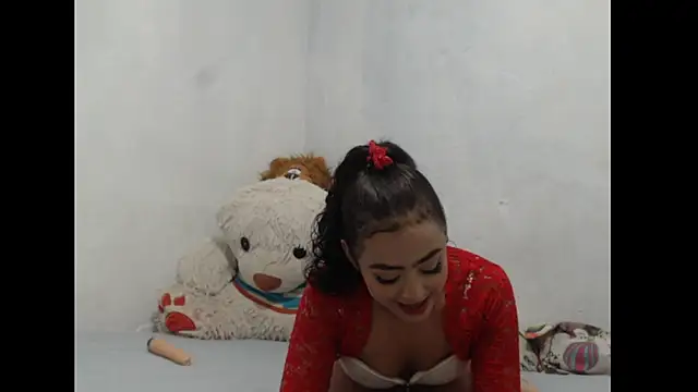 Britanylovee online show from 04/13/26, 03:17