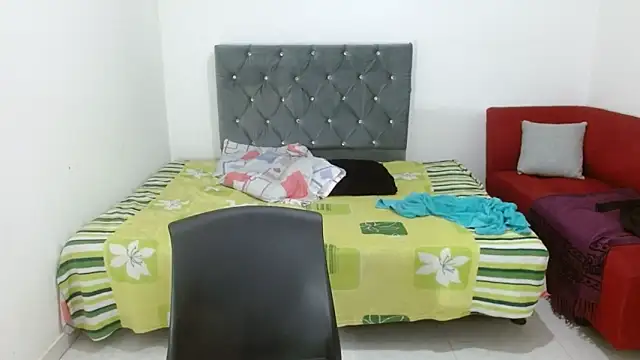 candymorena69 online show from 05/06/26, 01:16