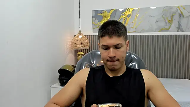 Snapshot of AlessandroFranco chatting on 03/31/26, 01:44 AlessandroFranco online show from 03/31/26, 01:44