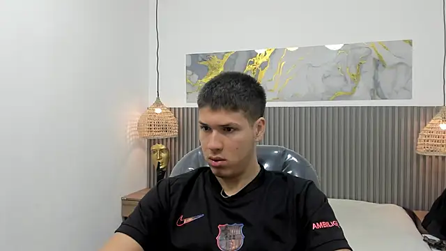 Snapshot of AlessandroFranco chatting on 04/08/26, 01:00 AlessandroFranco online show from 04/08/26, 01:00