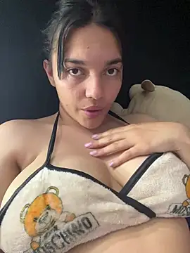 Alaia Blosson online show from 06/03/26, 02:14