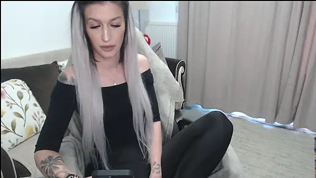 annamoon2 online show from 04/07/26, 04:57