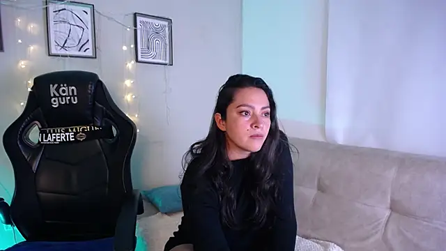 Siara Belle online show from 04/01/26, 09:45