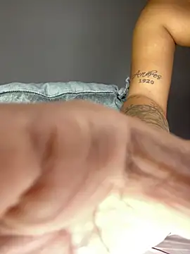 Snapshot of Dalila_Nora chatting on 03/20/26, 11:48 Dalila Nora online show from 03/20/26, 11:48