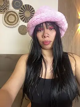Queen Chanel XXX online show from 05/10/26, 08:14