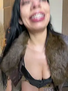 Queen Chanel XXX online show from 05/12/26, 07:33