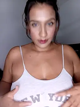 douce 9 online show from 03/29/26, 01:38