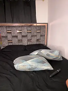 Angiesweet15 online show from 03/30/26, 10:00